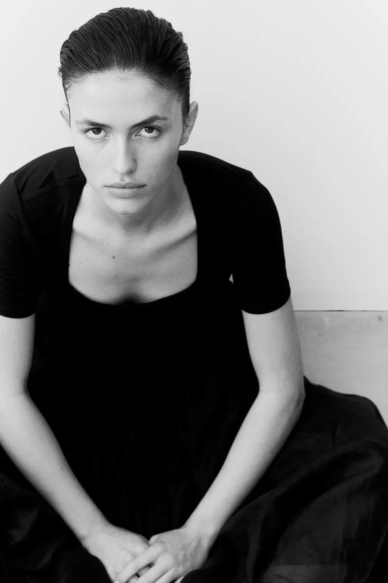 Bluză cu decolteu pătrat