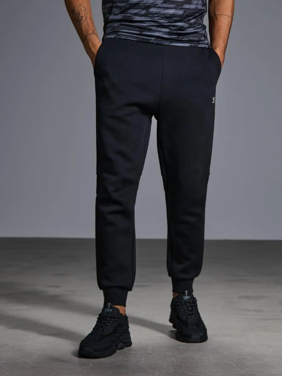 Pantaloni tapered fit