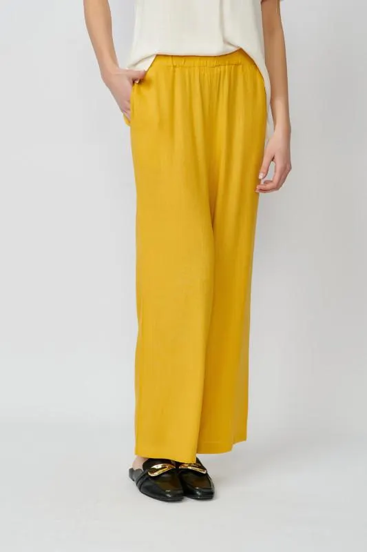 Pantaloni dama din vascoza galbeni cu buzunare