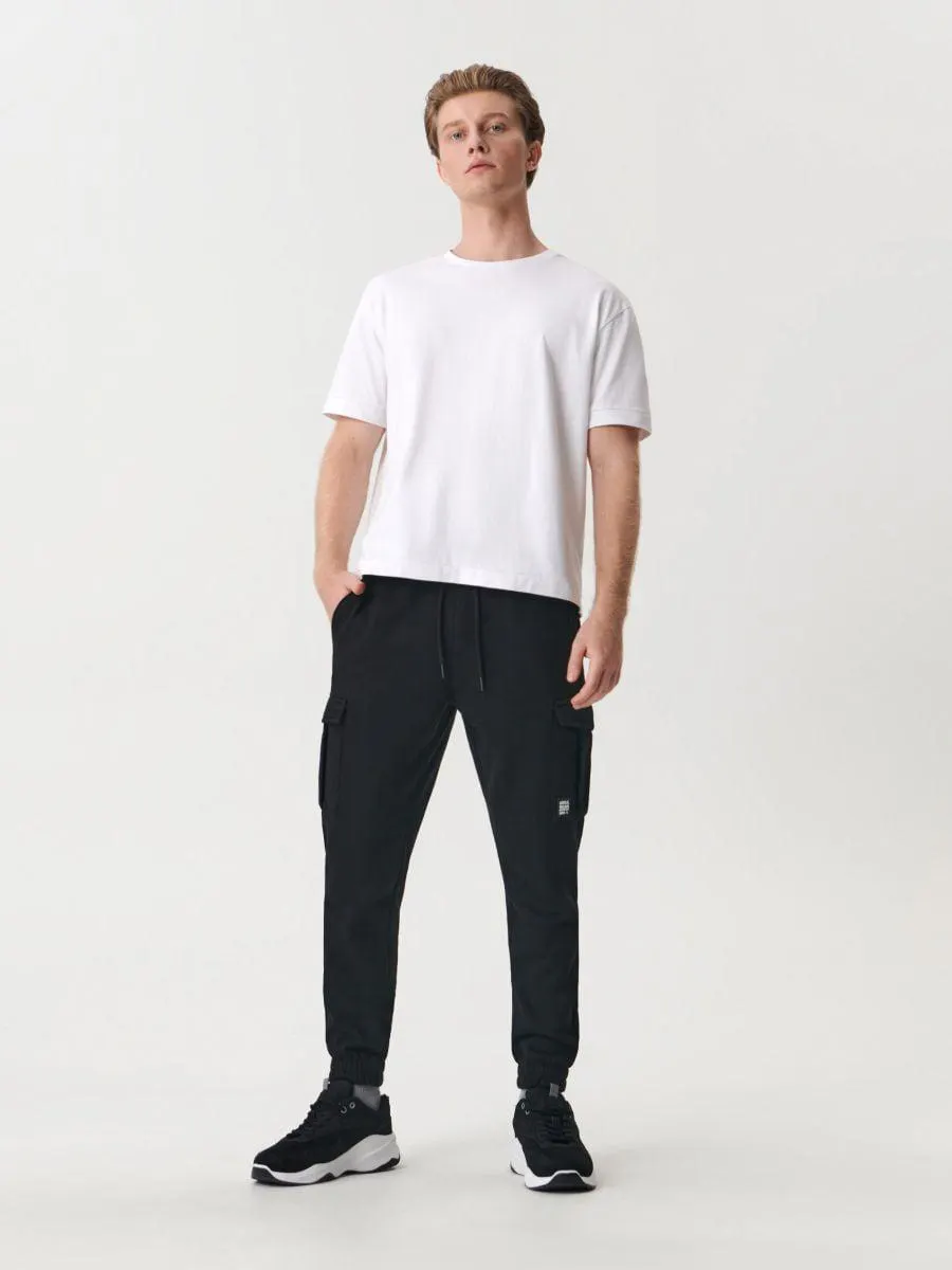 Pantaloni de trening cargo