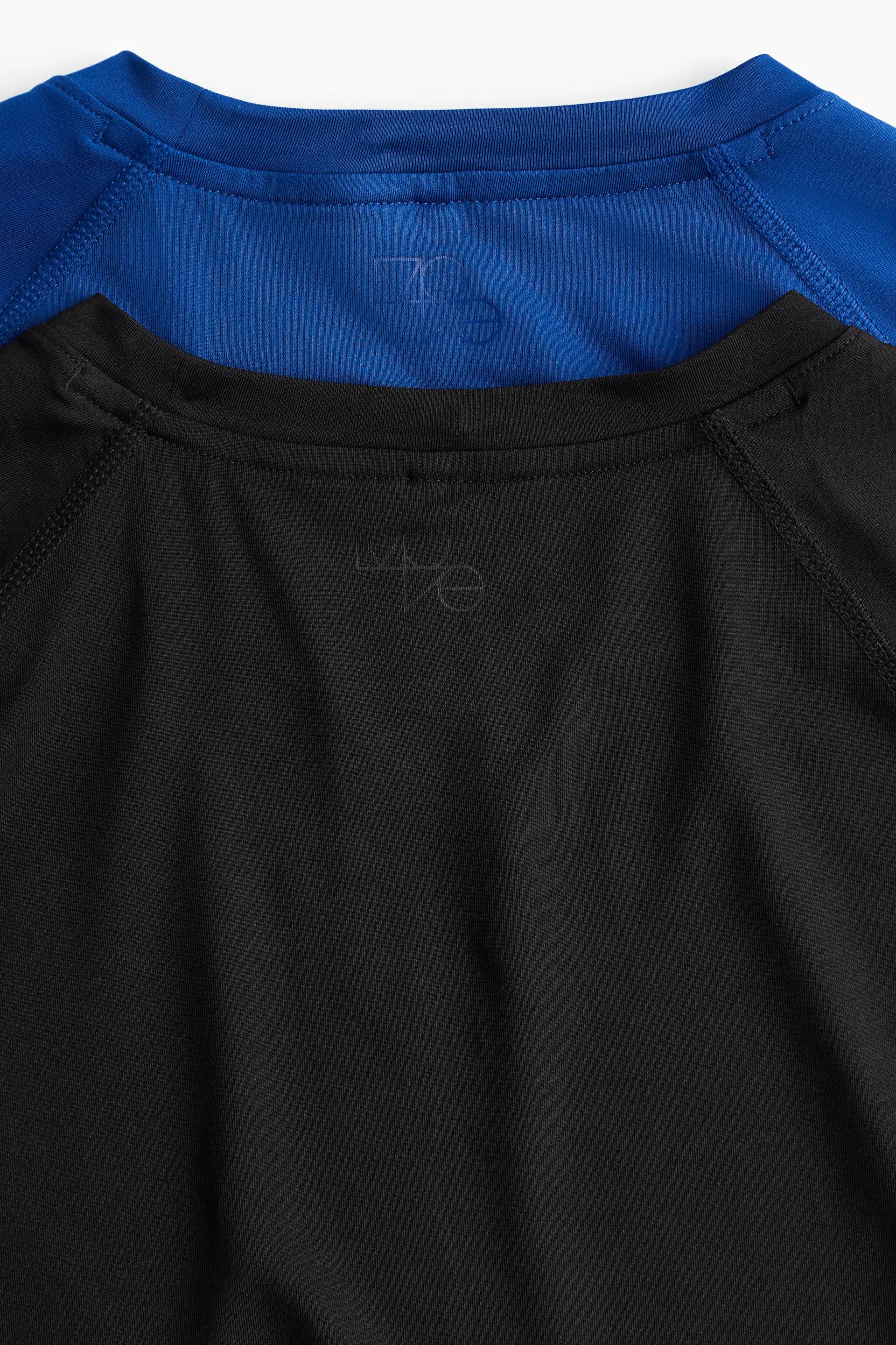 Set de 2 tricouri de sport Muscle Fit din DryMove™