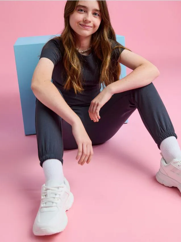 Pantaloni sport basic