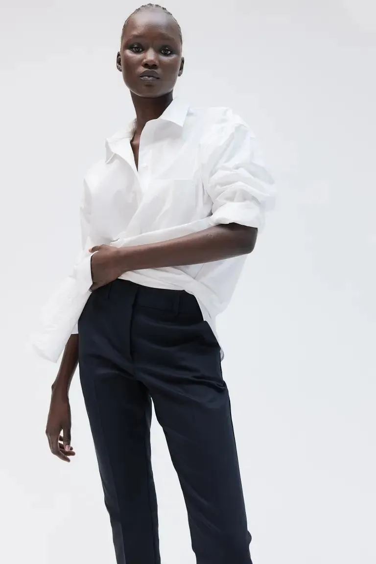 Pantaloni-țigaretă