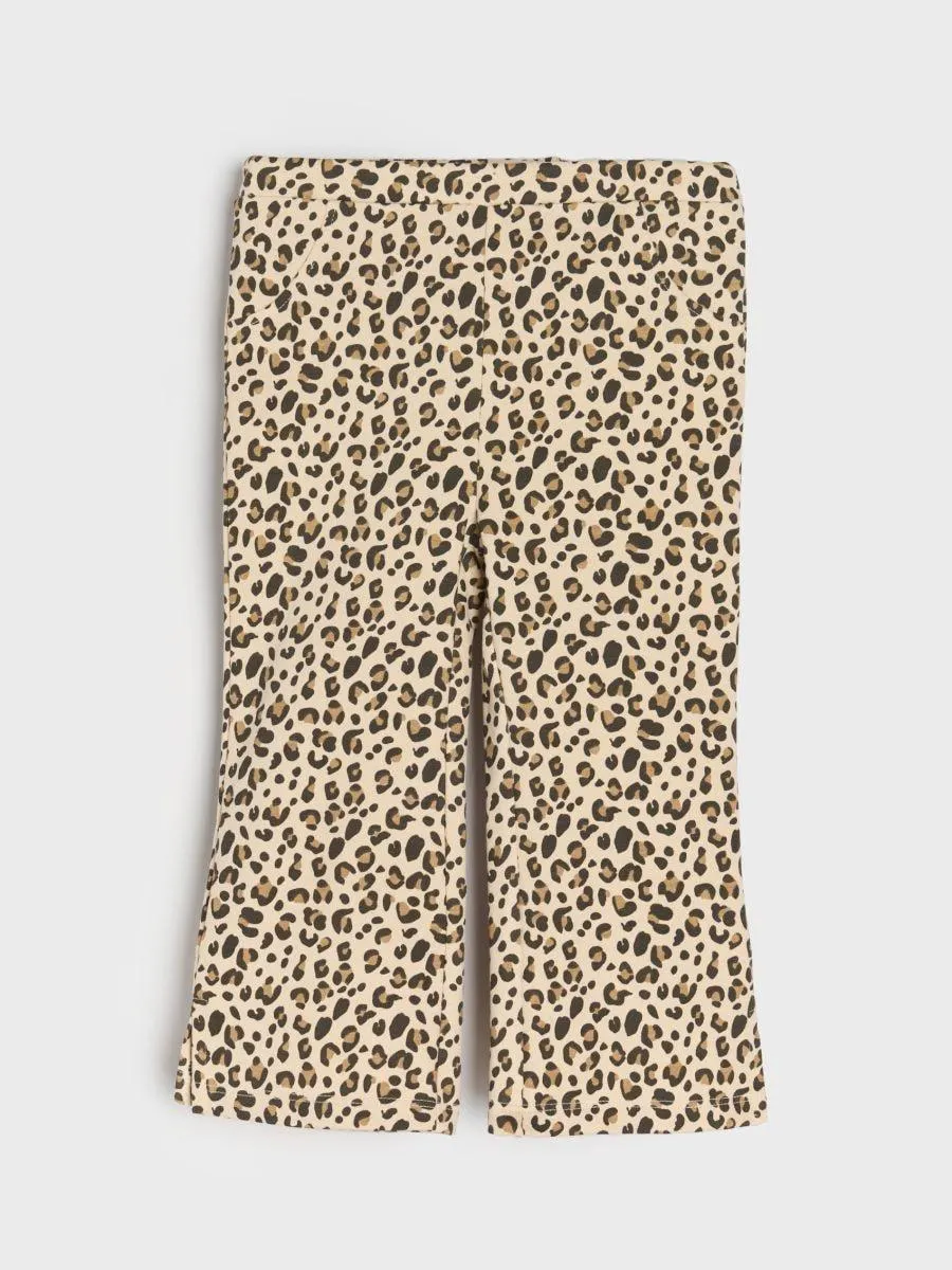Pantaloni mai groși cu imprimeu leopard