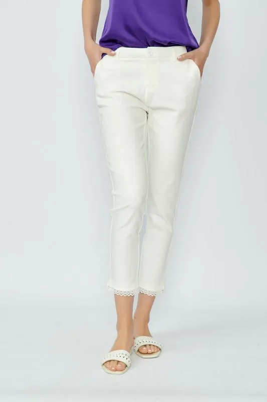 Pantaloni de dama din bumbac alb cu dantela