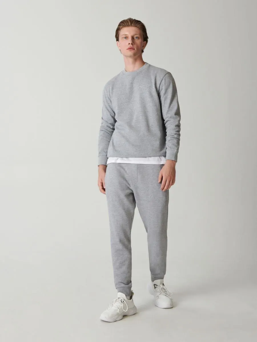 Pantaloni jogger