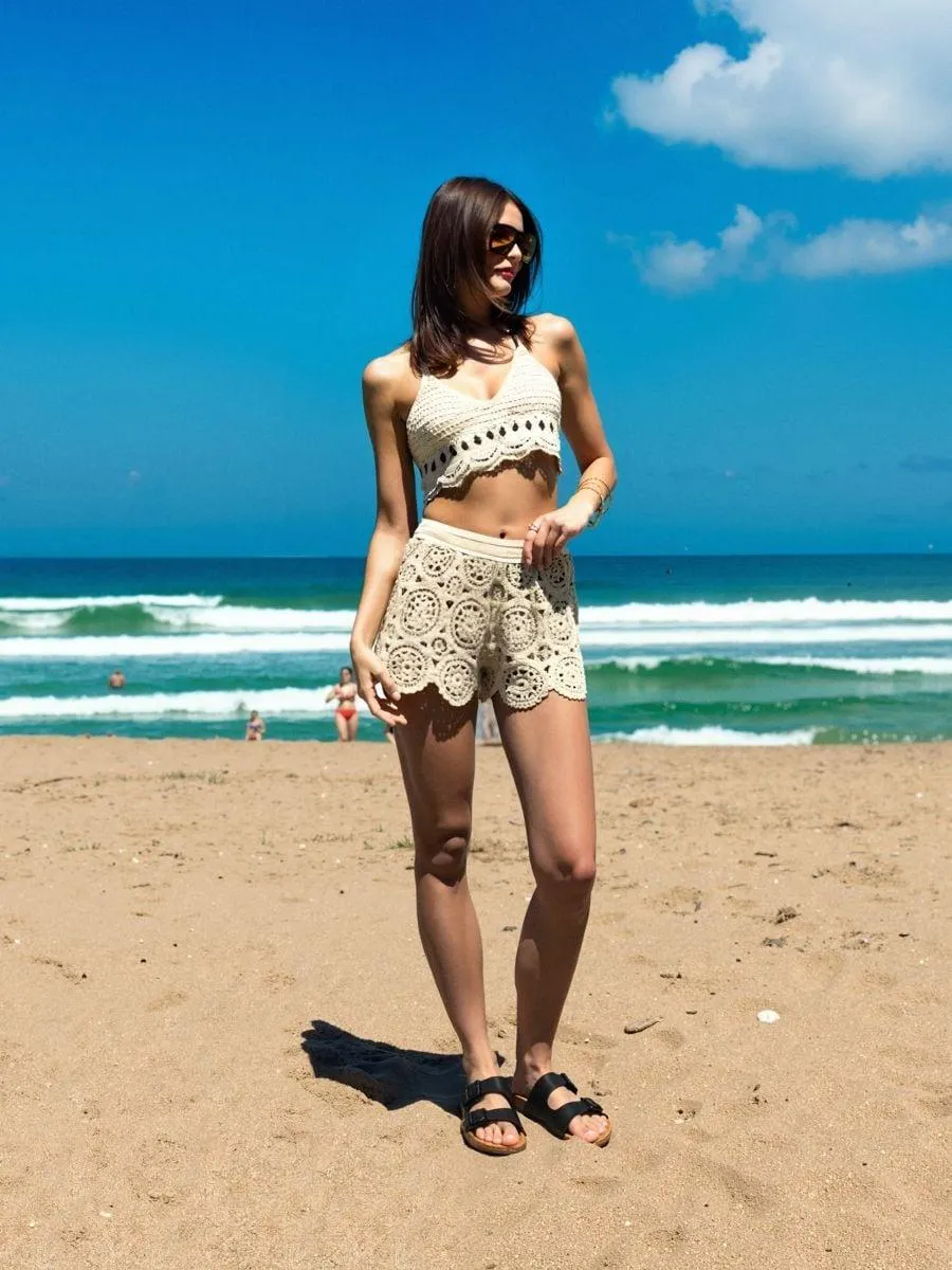 Crop top din dantelă croșetată