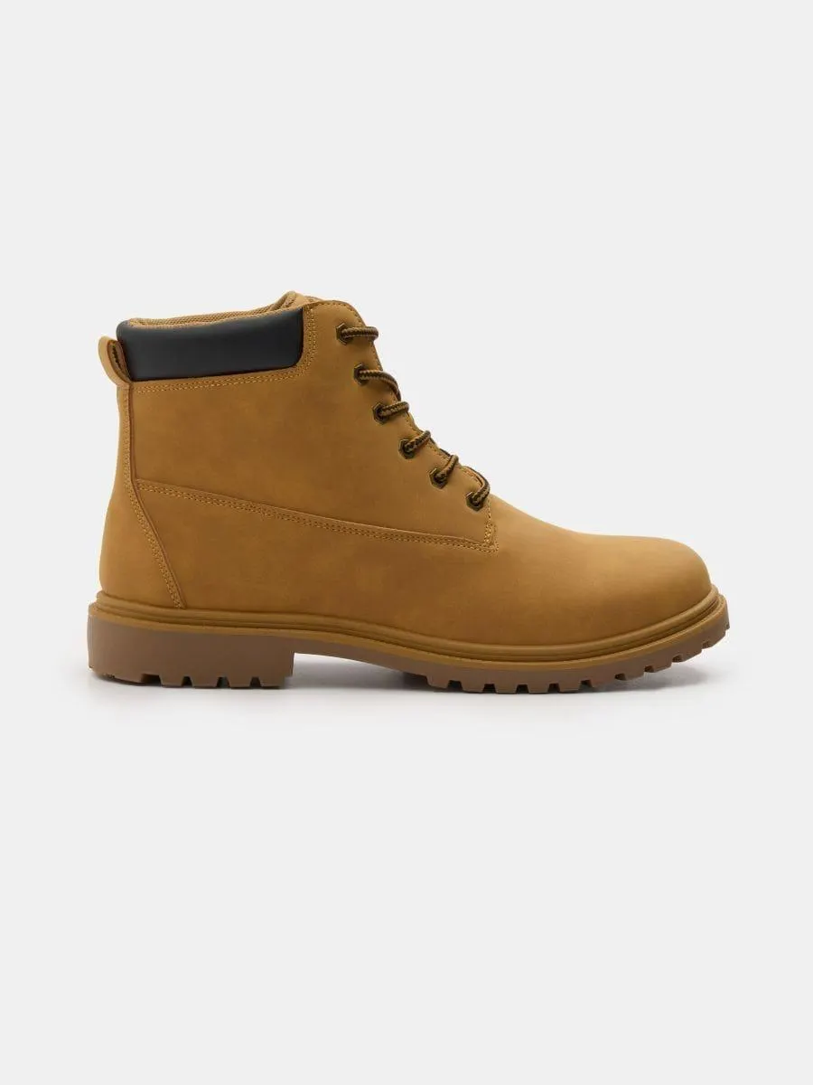 Pantofi Trapper