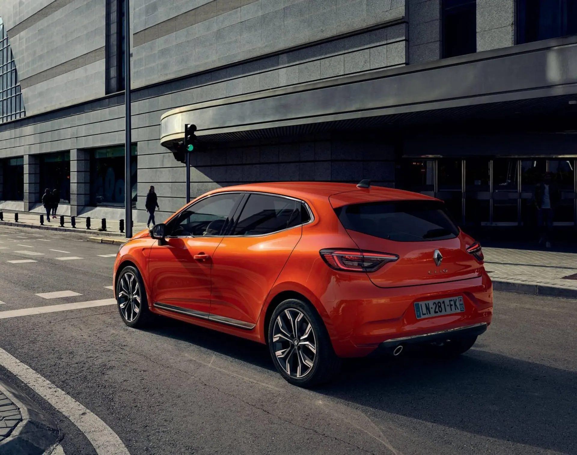 Catalog Renault catalog de la 7 august până la 31 decembrie 2023 - Revista Pagina 4