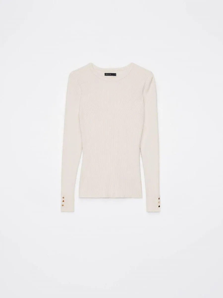 Pulover ajustat pe corp