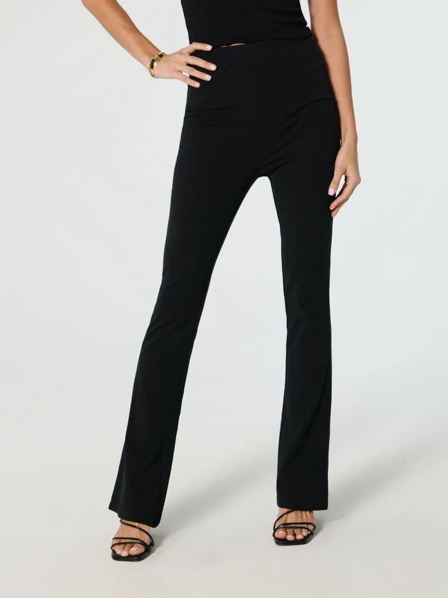 Egări cu talie înaltă