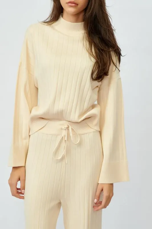 Compleu tricotat negru din vascoza pulover si pantalon