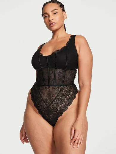 Piesă Teddy cu corser din dantelă Vintage