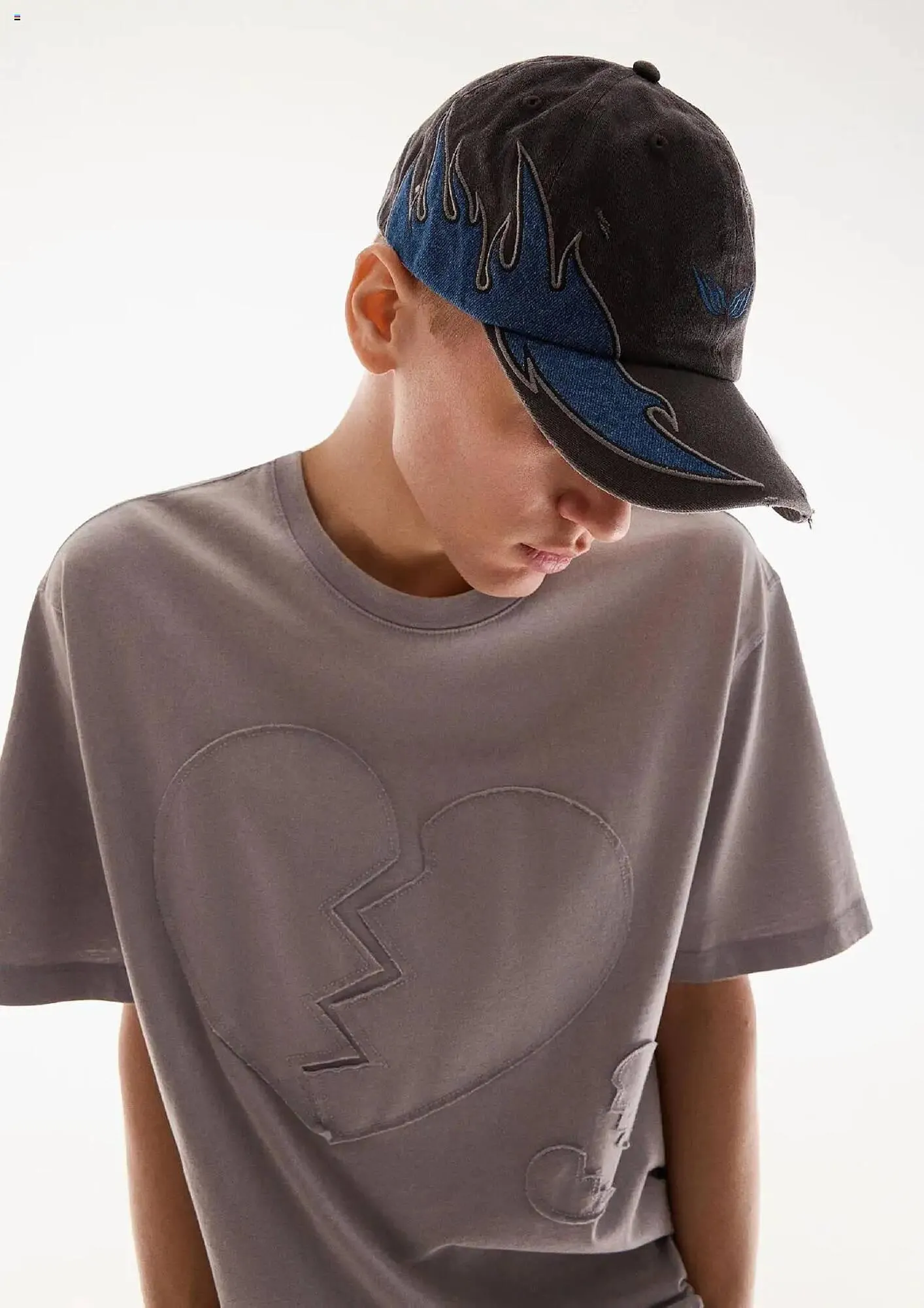 Catalog Catalog Bershka de la 1 aprilie până la 30 aprilie 2025 - Revista Pagina 8