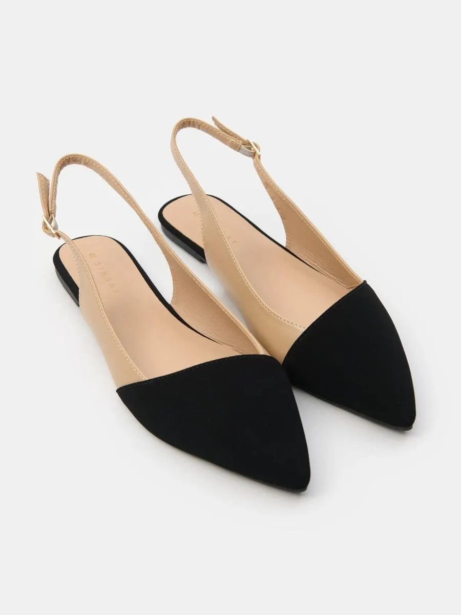 Pantofi cu călcâi descoperit