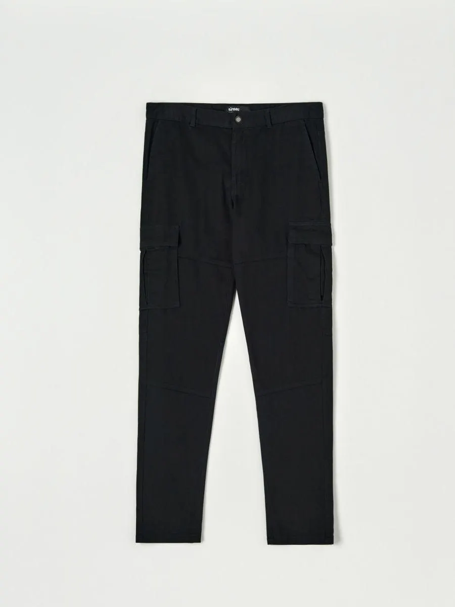 Pantaloni slim