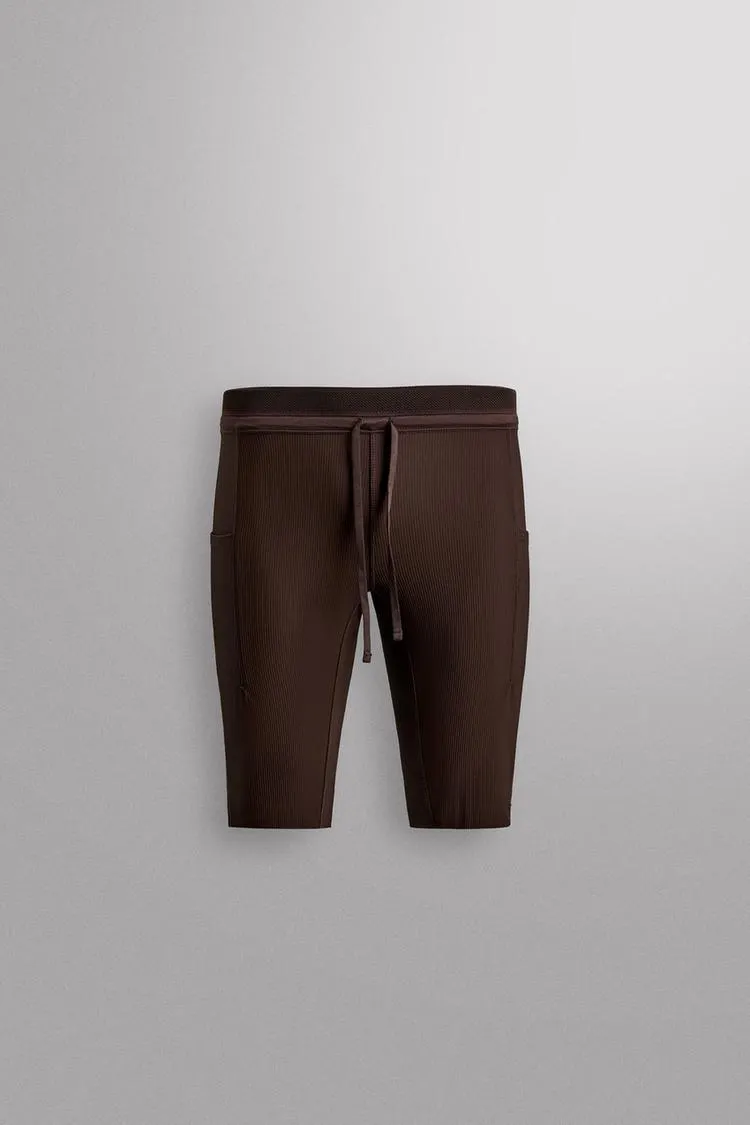 COLANȚI CU STRUCTURĂ COMPRESIVĂ