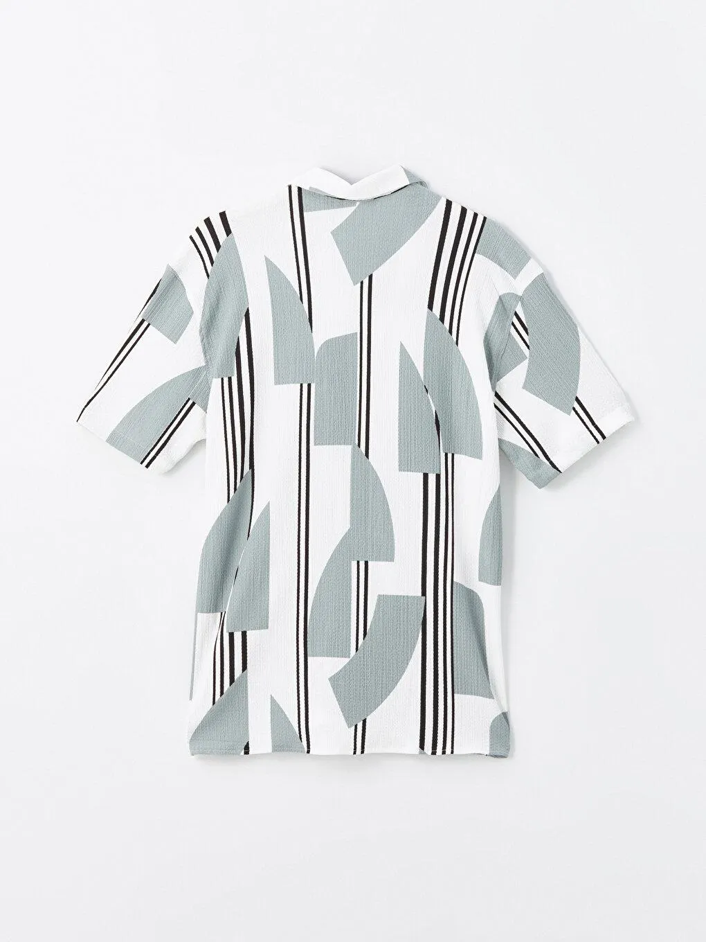 LCW Vision Cămașă bărbați cu imprimeu și maneci scurte Regular fit