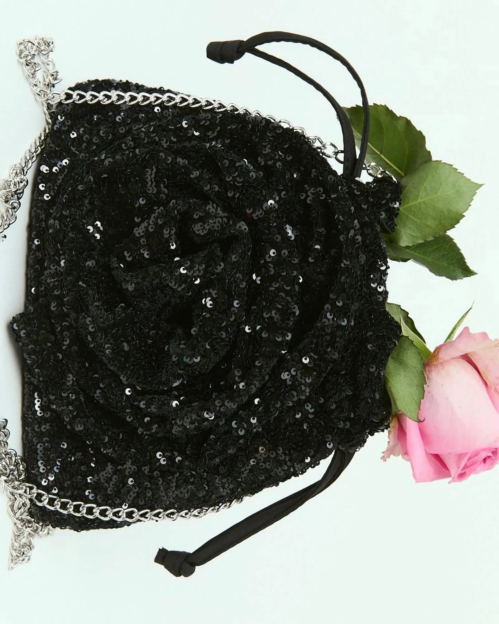 Catalog Catalog Stradivarius de la 22 noiembrie până la 5 decembrie 2024 - Revista Pagina 7