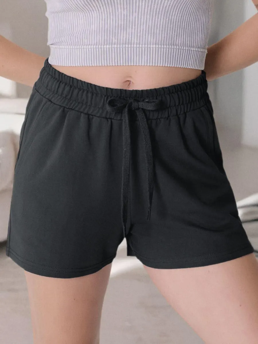 Pantaloni sport scurți