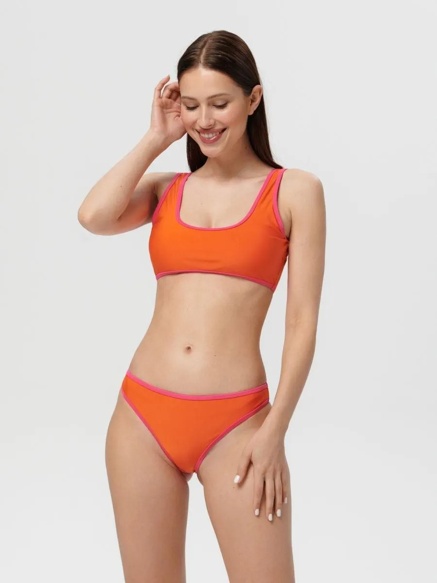 Costum de baie din două piese