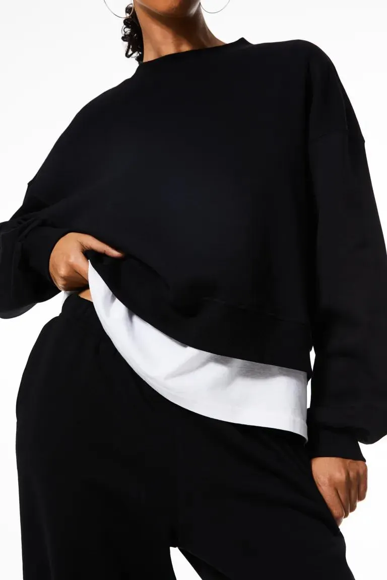 Pantaloni tip jogging