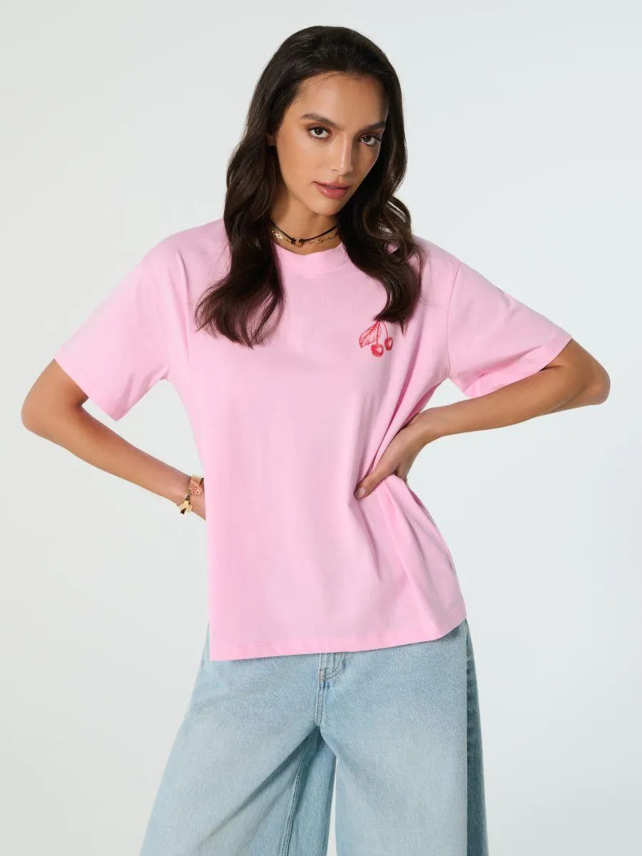 Tricou cu inscripţie pe spate