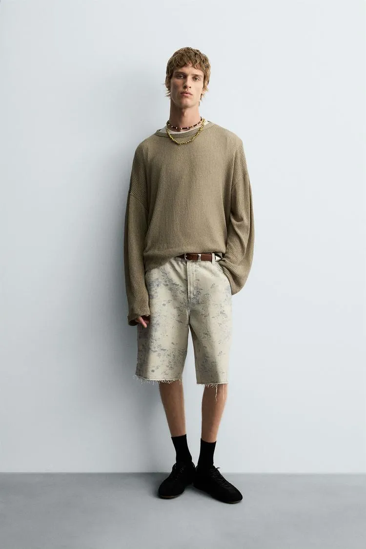 BERMUDE CU BUZUNAR DE CARPENTER, CU IMPRIMEU ABSTRACT