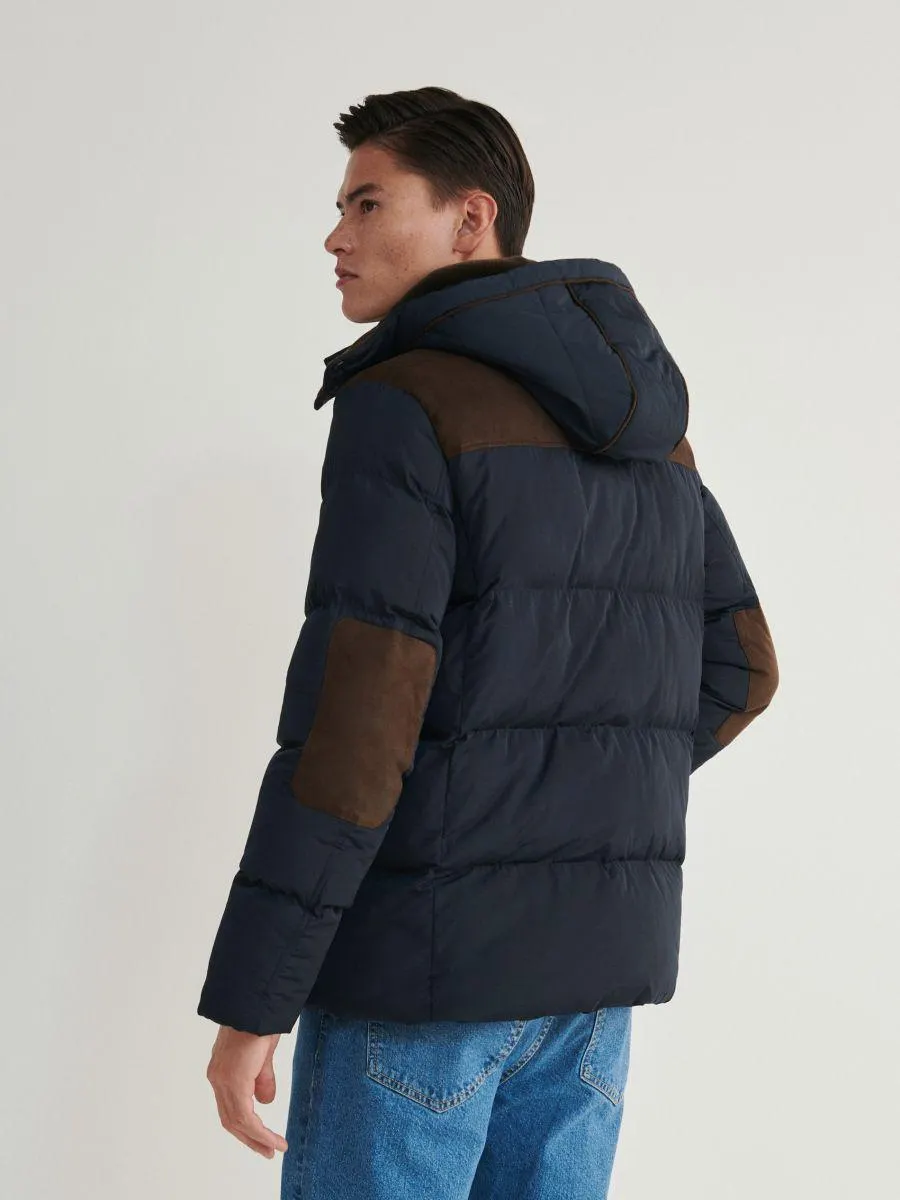 Geacă matlasată, cu glugă