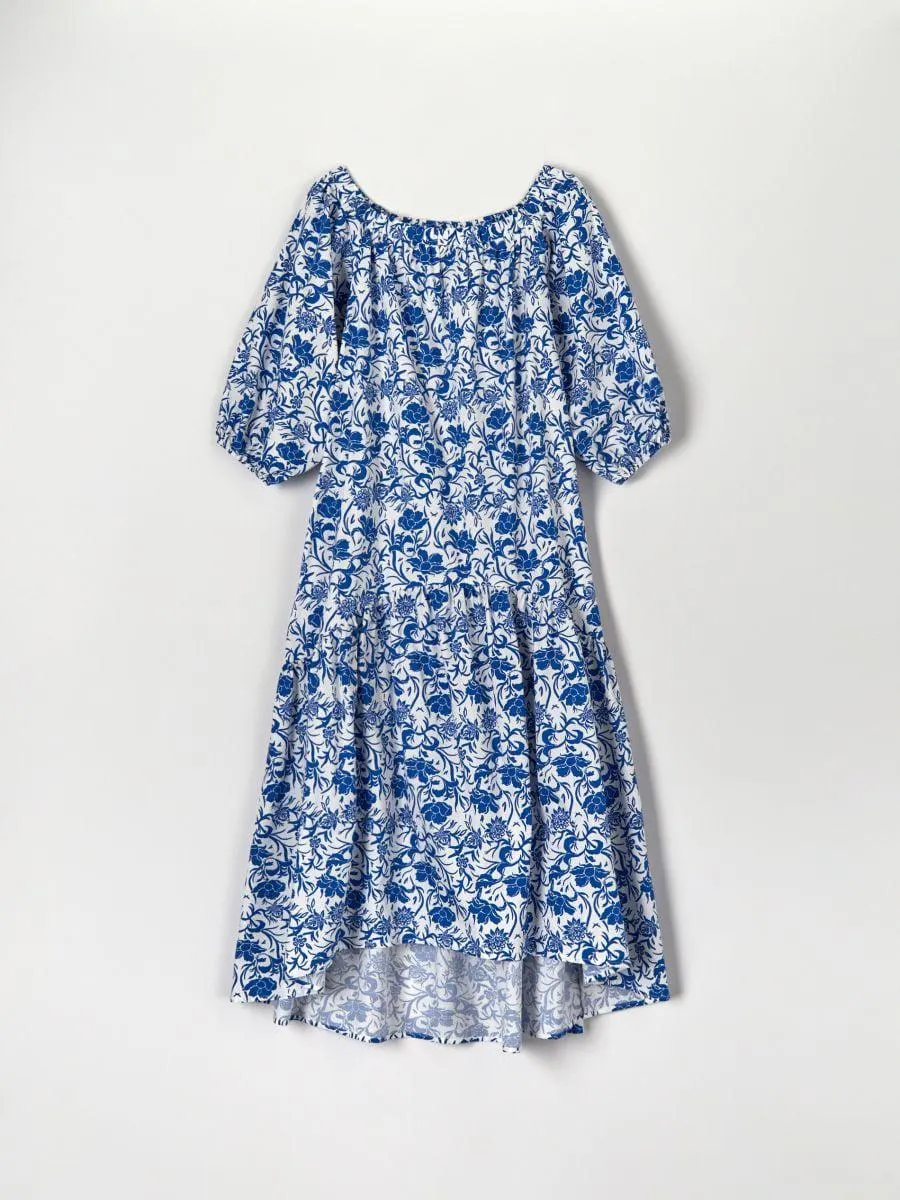 Rochie cu imprimeu floral și umerii goi