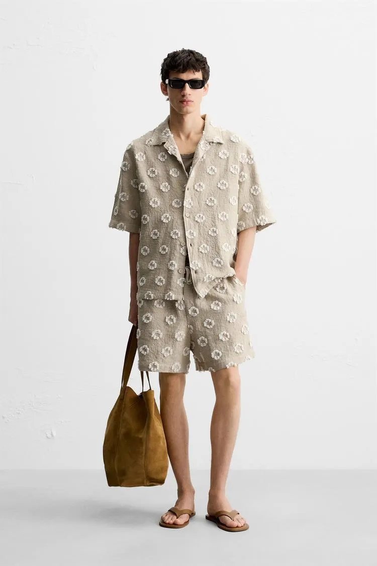 BERMUDE JACQUARD ÎN RELIEF