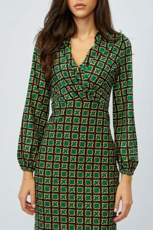 Rochie de zi scurta verde cu falduri decolteu