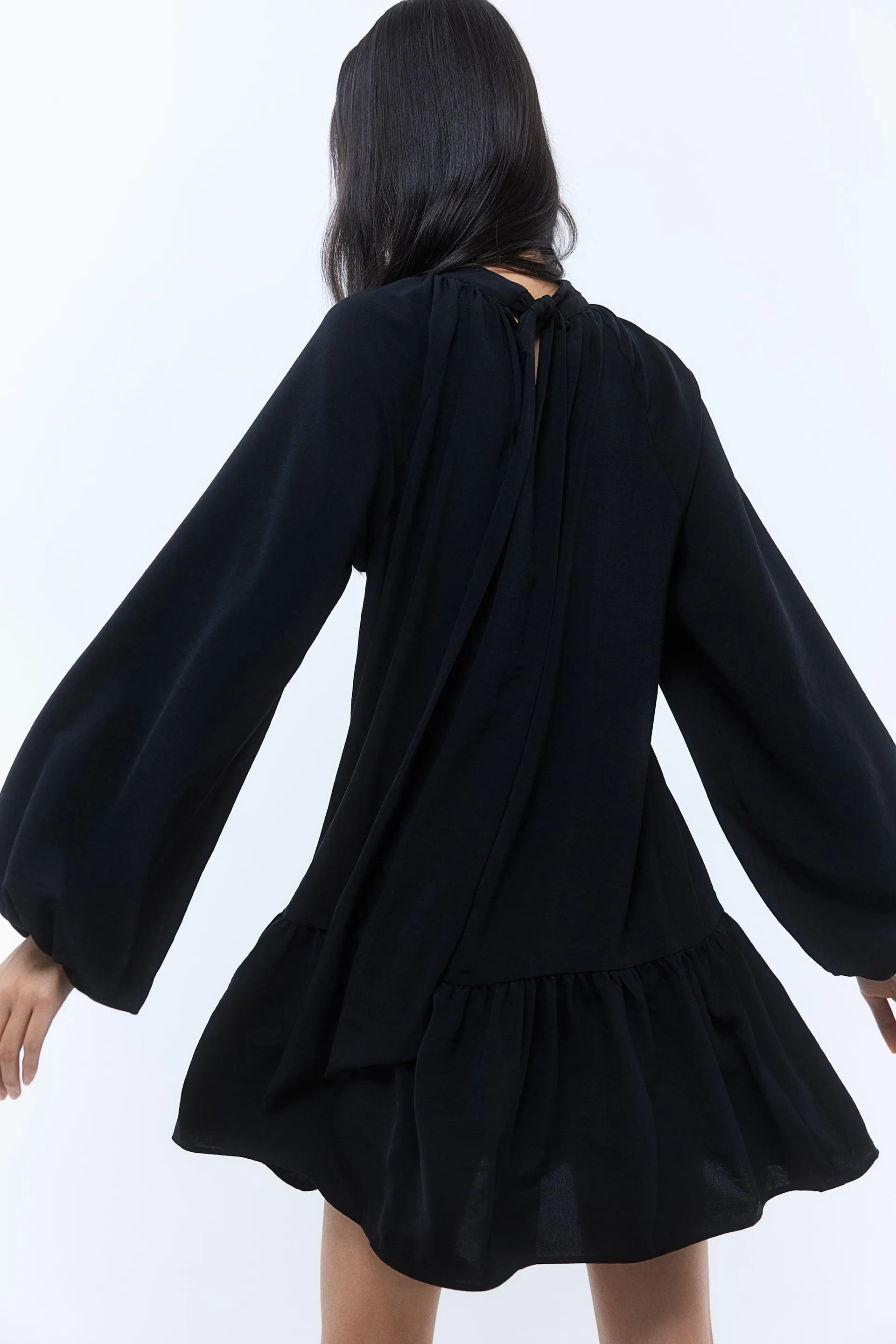 Rochie cu fundă la spate