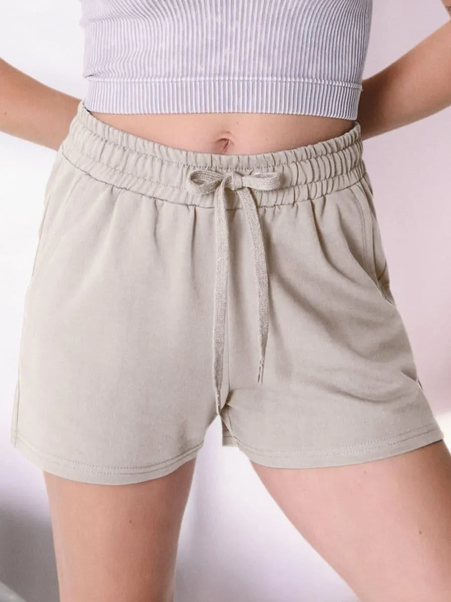 Pantaloni sport scurți