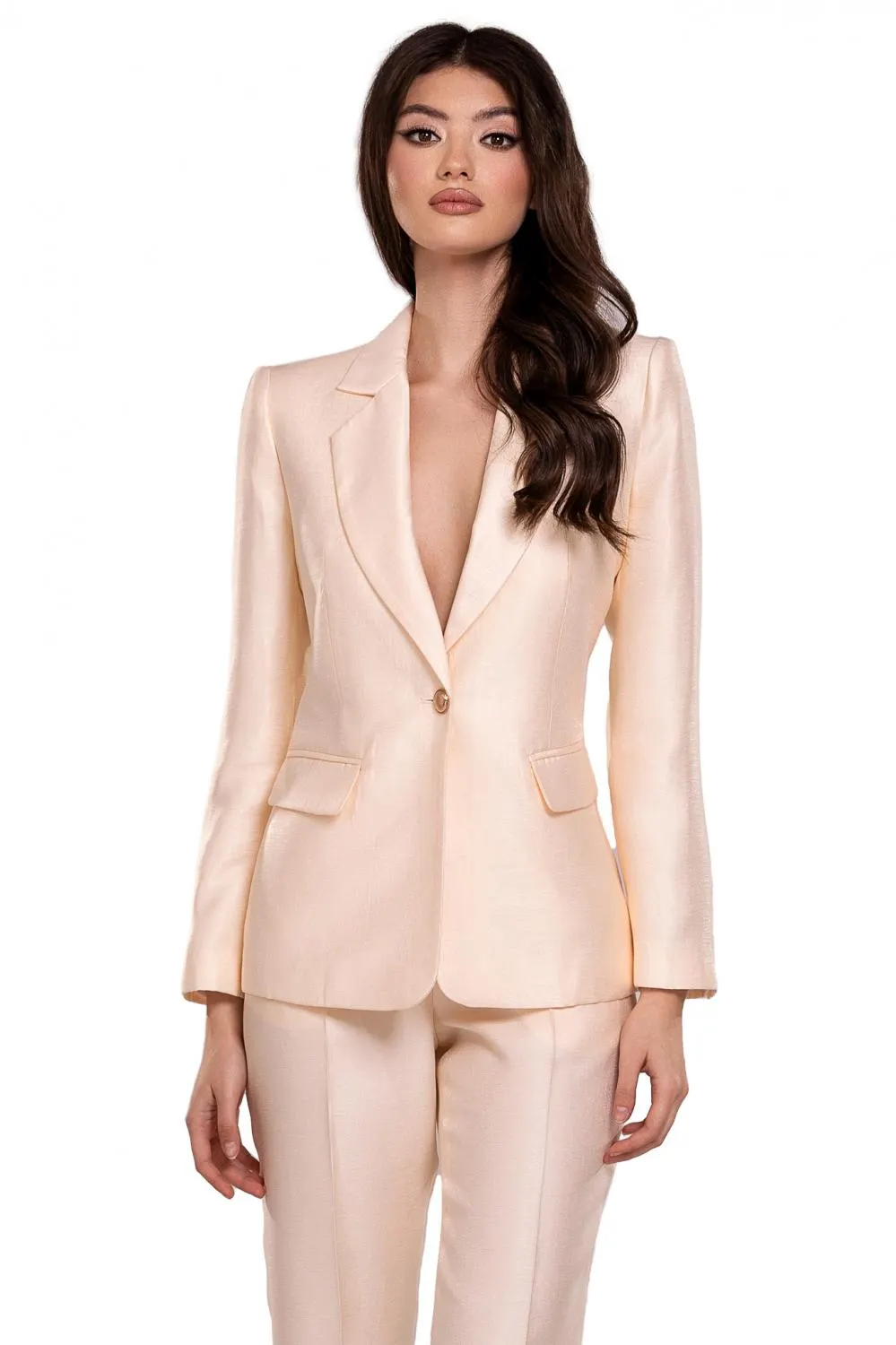 Sacou crem cu revere lungi