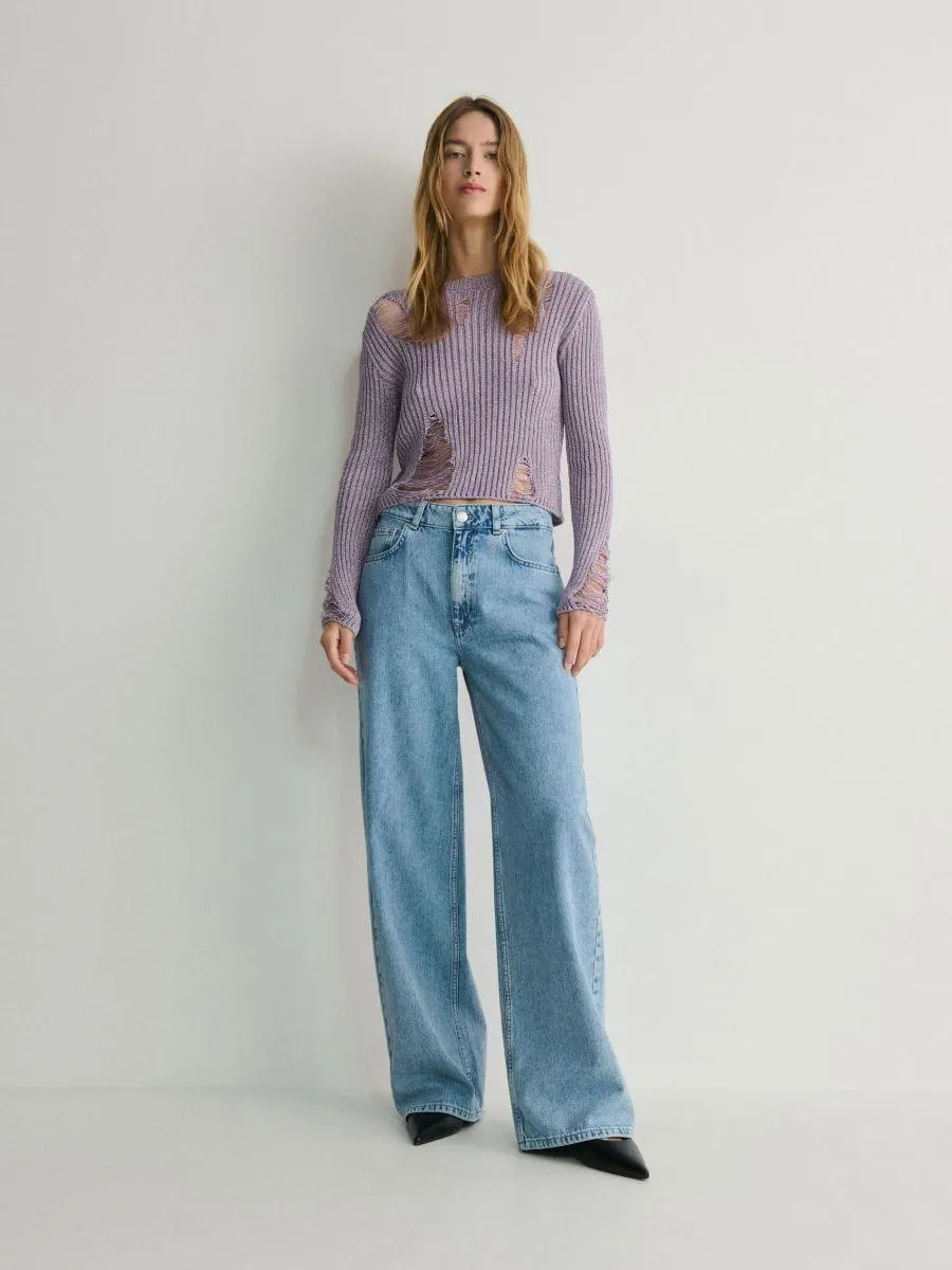 Pulover cu aspect deteriorat