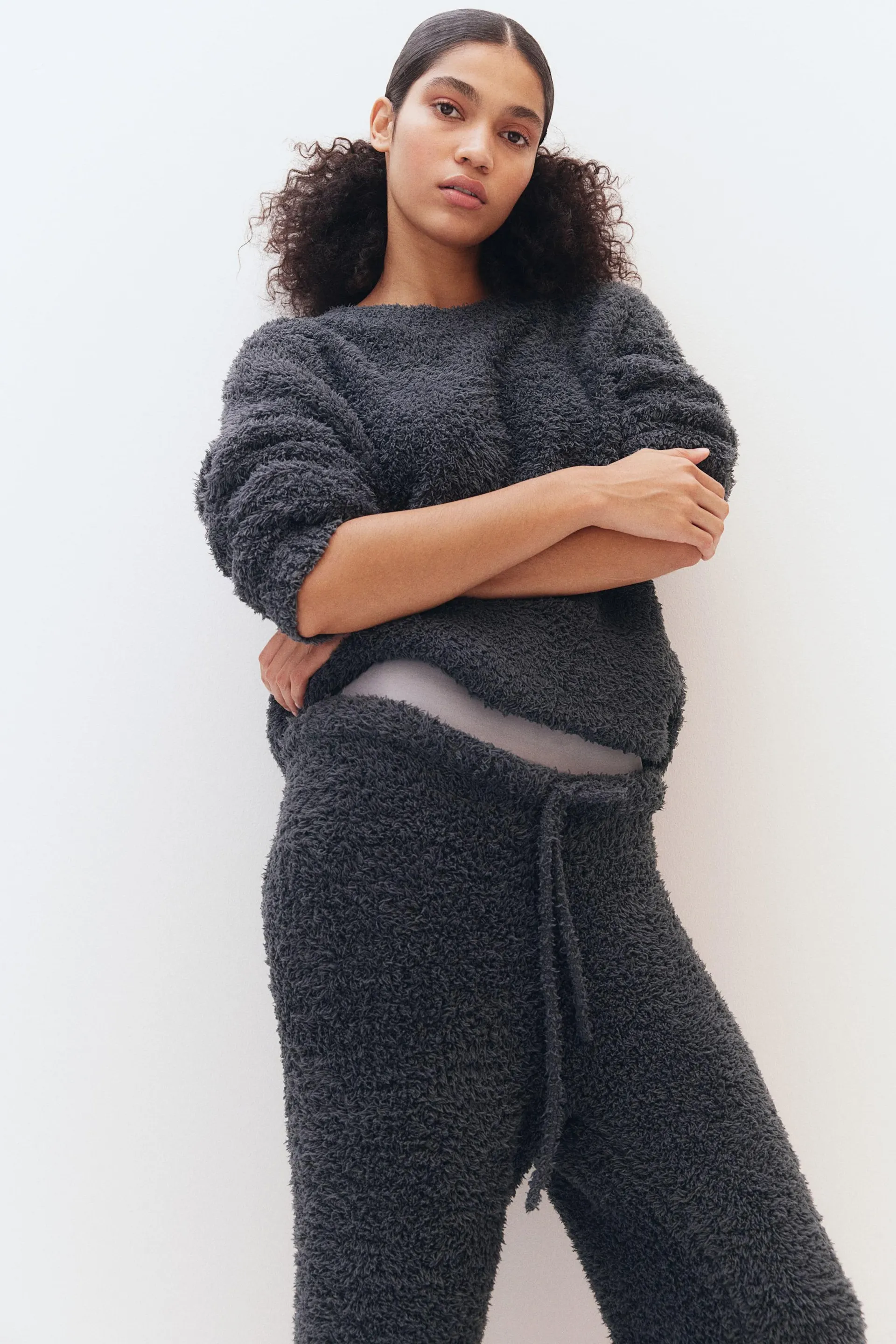 Bluză de casă tricotată din fir pufos