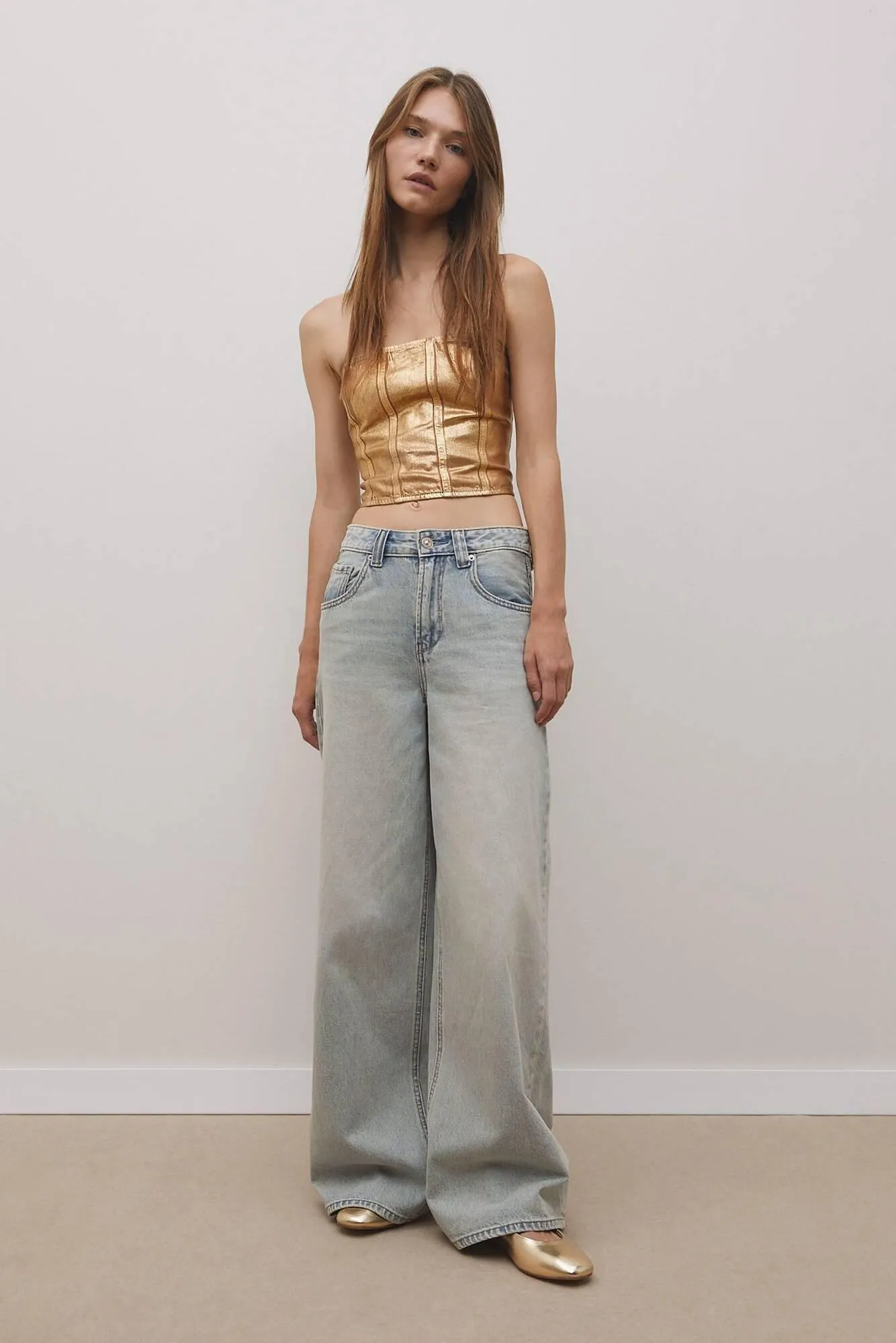 Catalog Stradivarius catalog de la 11 august până la 26 august 2023 - Revista Pagina 9