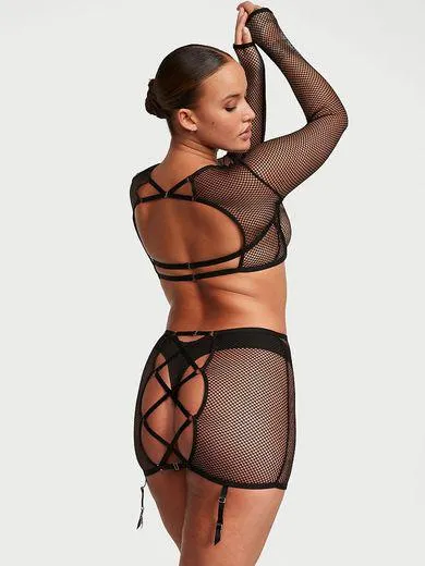 Set fustă mini și crop top cu plasă, deschis în partea din spate