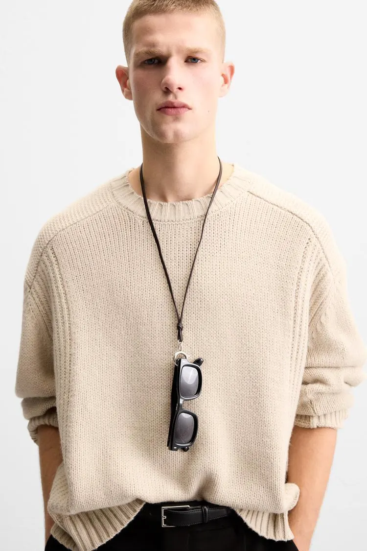 PULOVER CU STRUCTURI COMBINATE