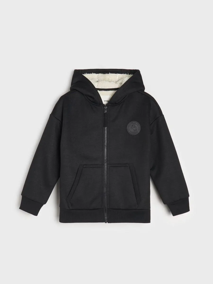 Hanorac mai călduros cu glugă