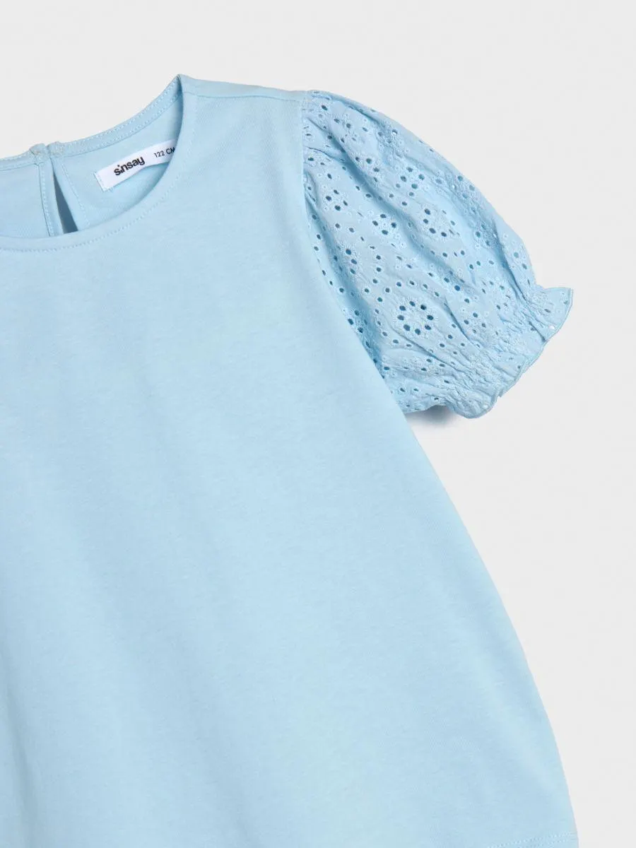 Tricou cu mânecă scurtă