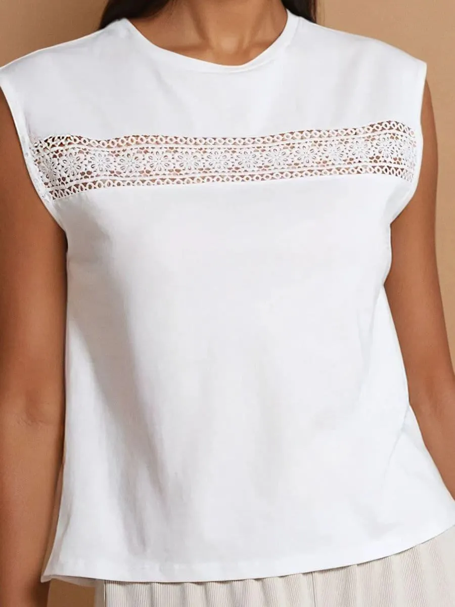 Bluză cu inserție ajur