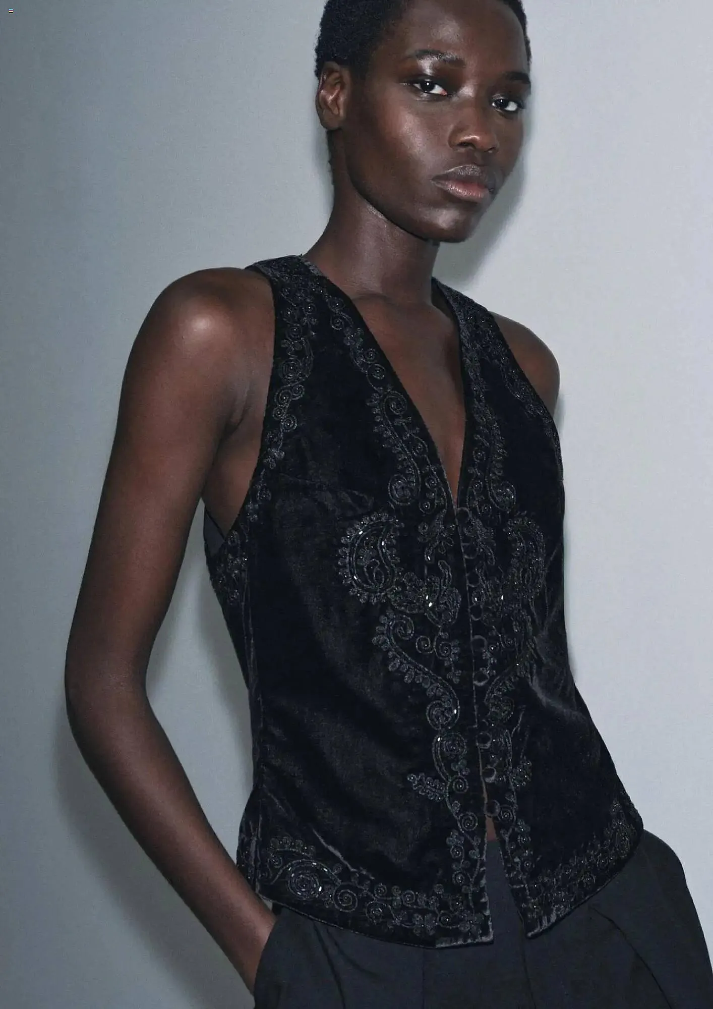 Catalog Magazine Zara de la 31 octombrie până la 5 decembrie 2025 - Revista Pagina 8