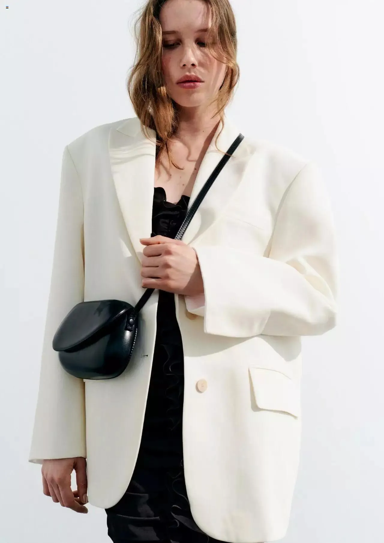 Catalog Zara catalog - Women de la 1 aprilie până la 31 decembrie 2024 - Revista Pagina 12