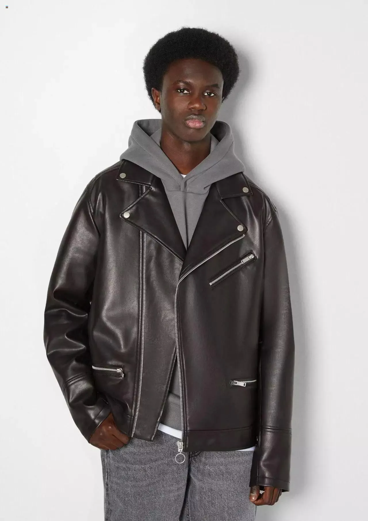 Catalog Bershka - New In Men de la 5 ianuarie până la 31 decembrie 2023 - Revista Pagina 14