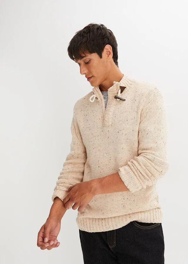 Pulover cu nasturi corn