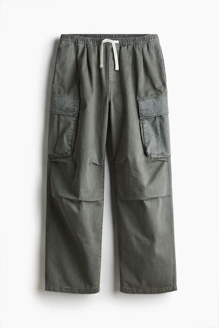Loose Fit Cargo Pants
