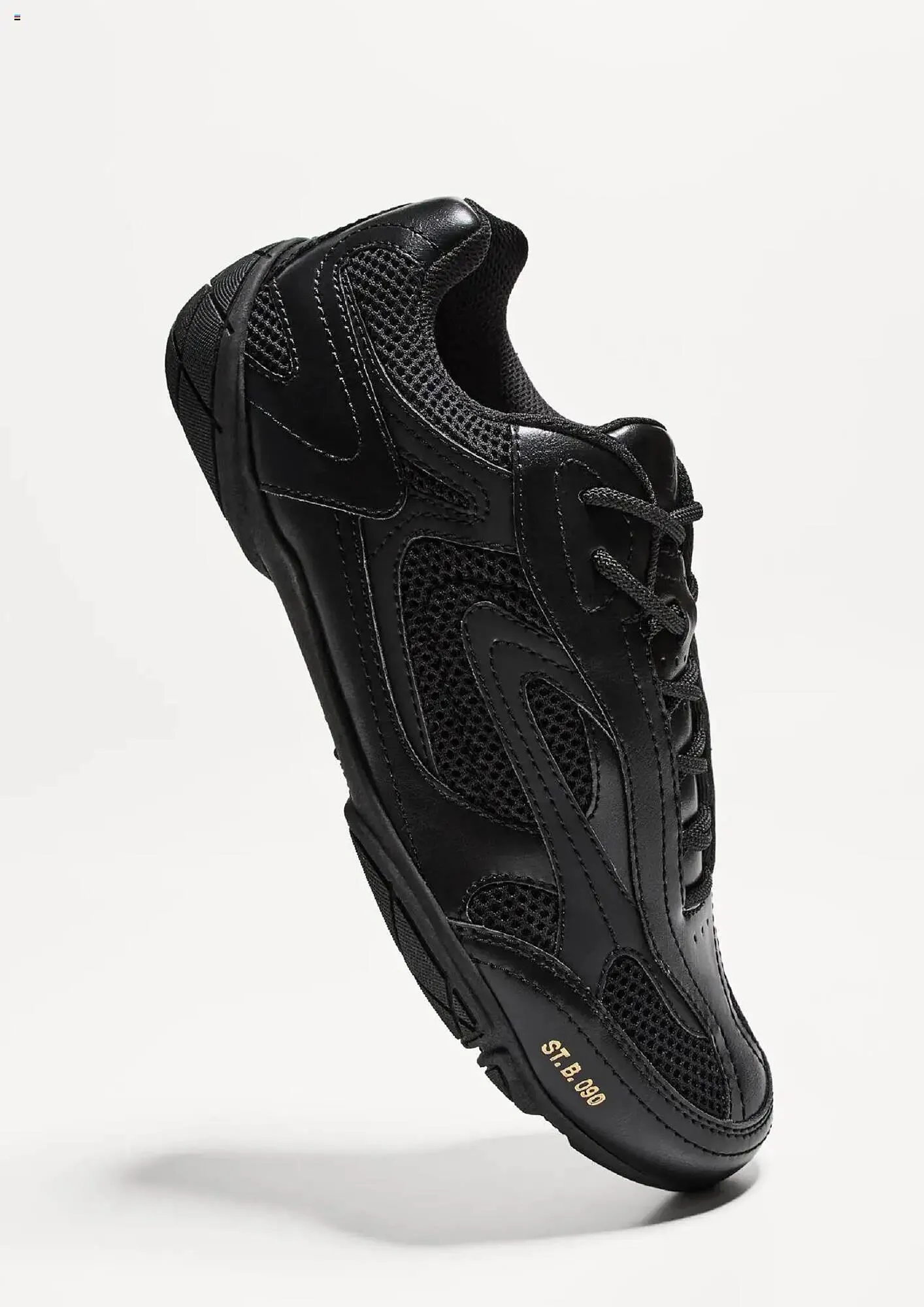 Catalog Catalog Bershka de la 1 aprilie până la 30 aprilie 2025 - Revista Pagina 12