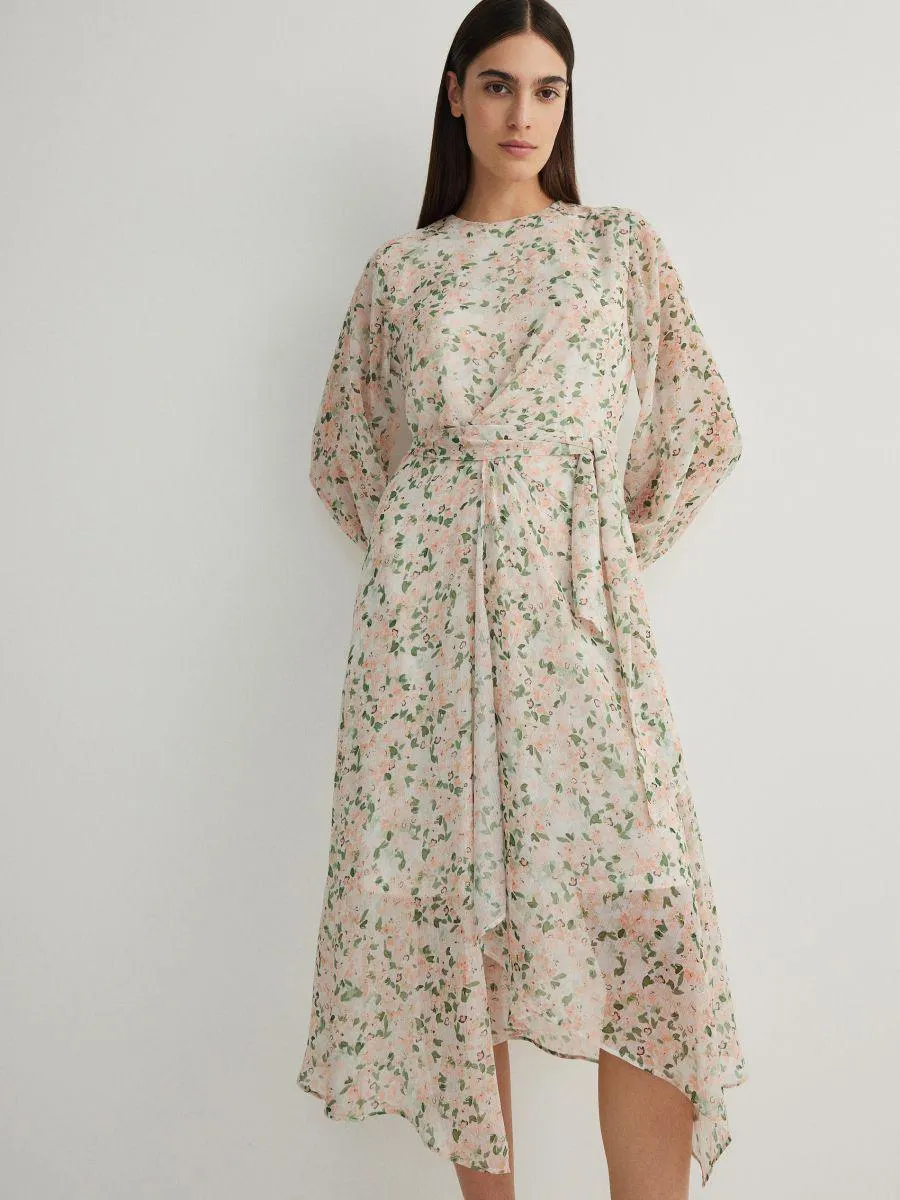 Rochie midi cu model